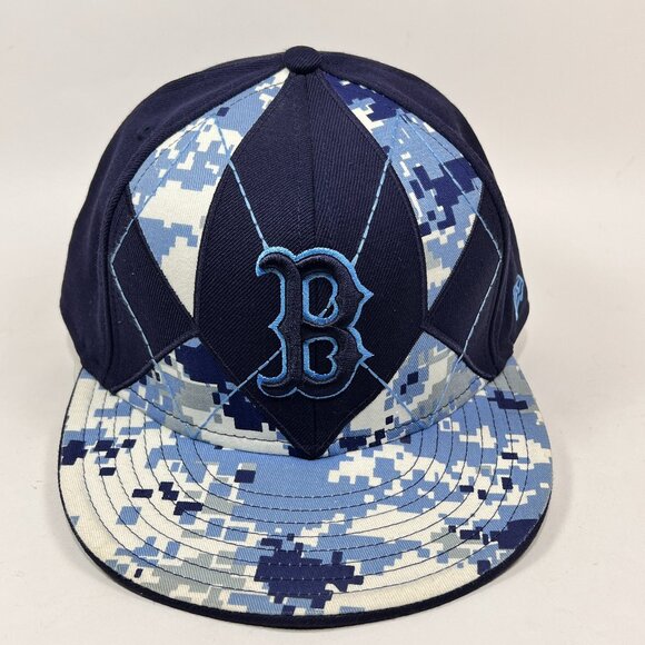 Vtg Boston Red Sox MLB Hat Fitted 8 New Era 59Fifty Blue Digital Camouflage Mens